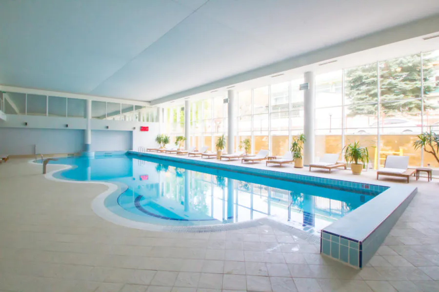 Бассейн в санатории «Плаза» в Кисловодске - фотография