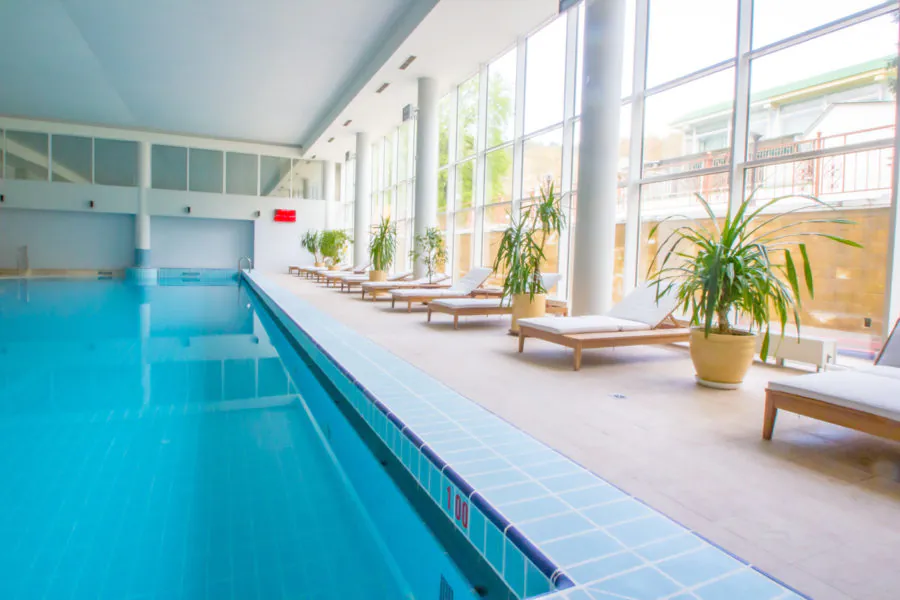 Бассейн в санатории «Плаза» в Кисловодске - фотография