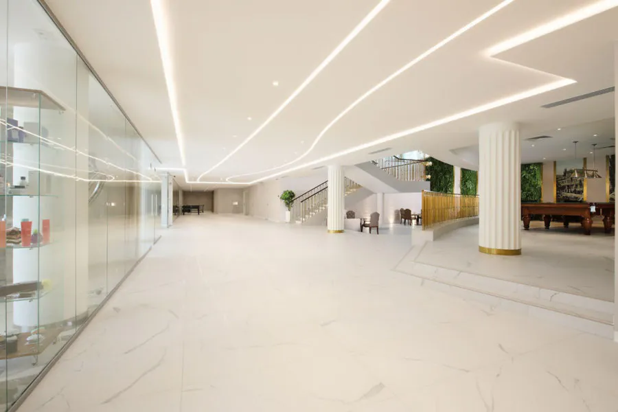 Главный холл в санатории «Плаза» в Кисловодске - фотография