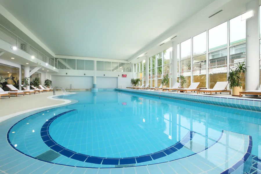 Бассейн в санатории «Плаза» в Кисловодске - фотография