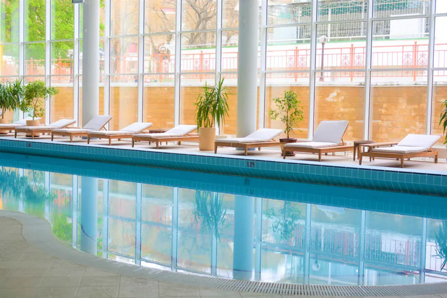 Бассейн в санатории «Плаза» в Кисловодске - фотография