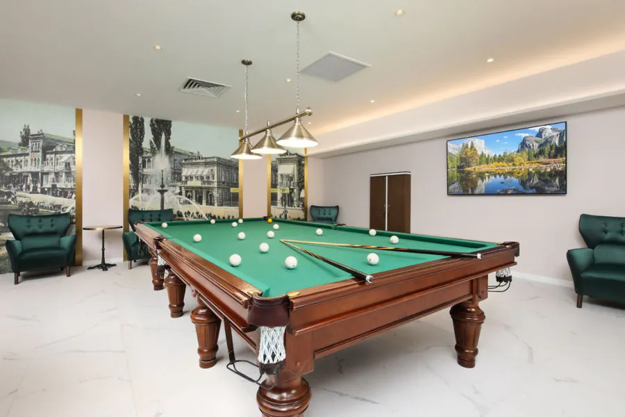 Бильярд в санатории «Плаза» в Кисловодске - фотография