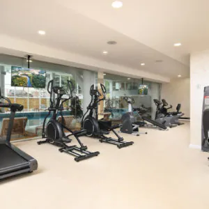 Тренажёрный зал в санатории «Плаза» в Кисловодске - фотография