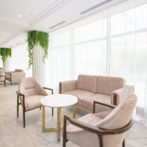 Места отдыха в холле в санатории «Плаза» в Кисловодске - фотография