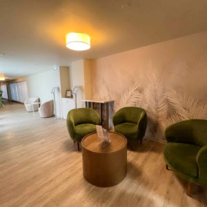 Холл в санатории «Плаза» в Кисловодске - фотография