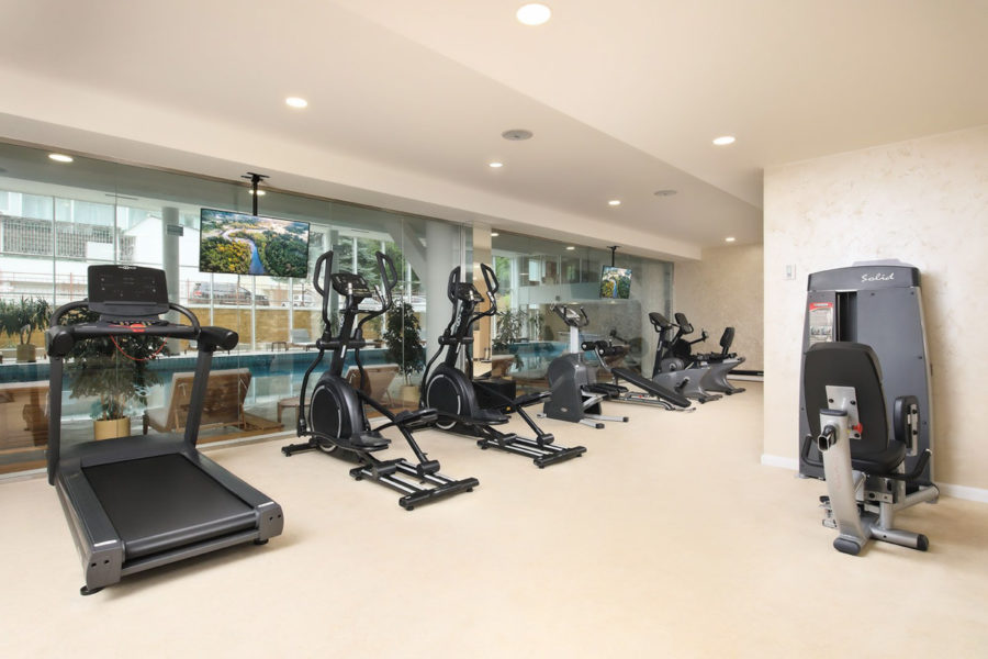 Тренажёрный зал в санатории «Плаза» в Кисловодске - фотография